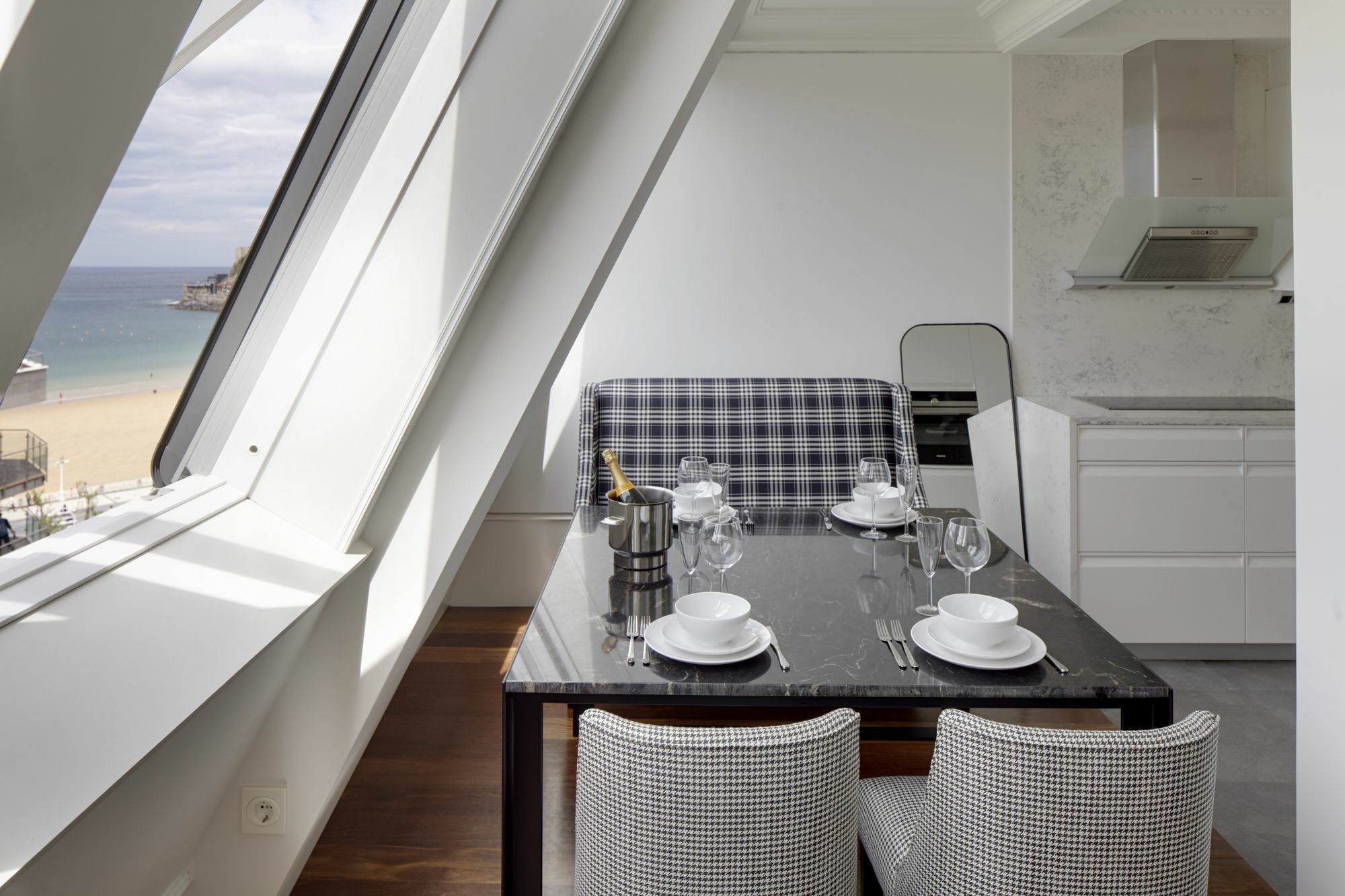 Playa De La Concha 7 By Feelfree Rentals San Sebastián Eksteriør billede